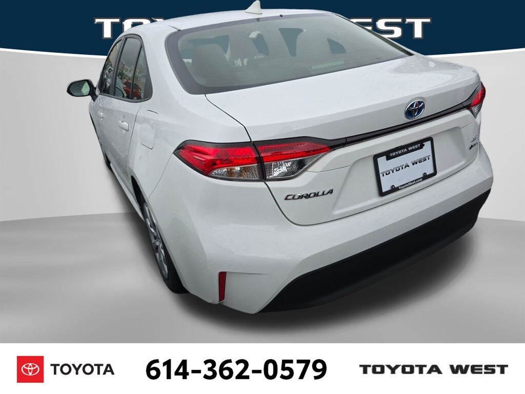 Used 2025 Toyota Corolla Hybrid LE Sedan