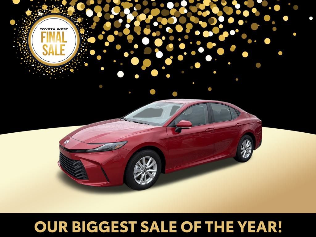 2025 Toyota Camry LE's photo