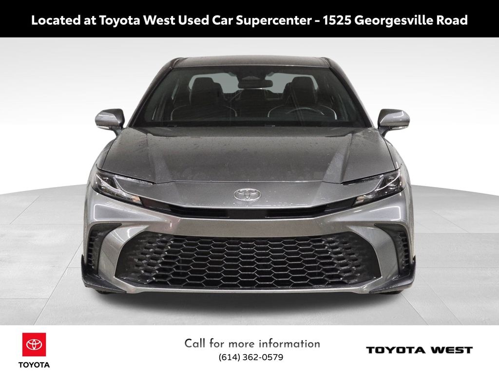 Used 2025 Toyota Camry SE Sedan