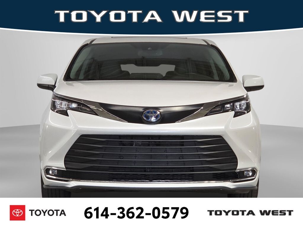 Used 2024 Toyota Sienna XLE Van Passenger Van