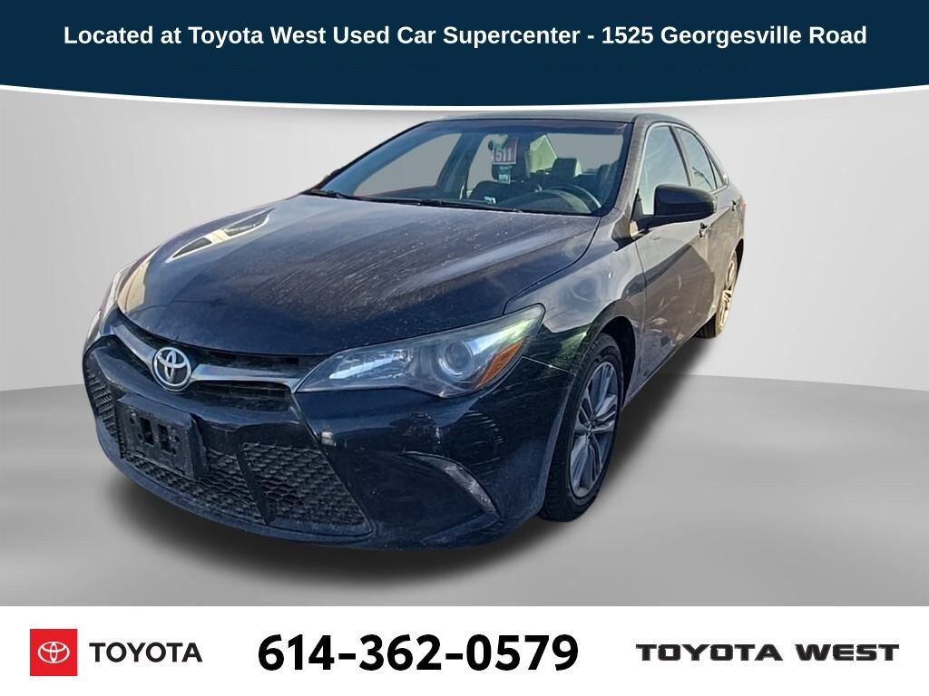 Used 2017 Toyota Camry SE Sedan