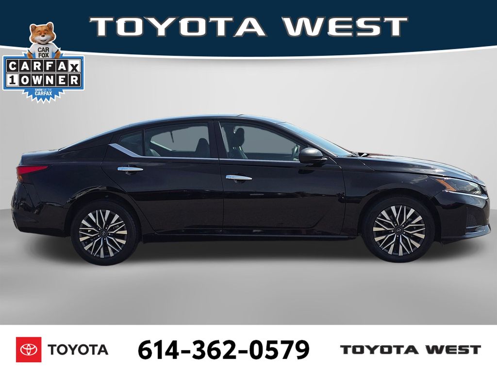 Used 2025 Nissan Altima SV Sedan