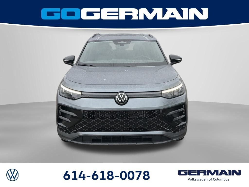New 2026 Volkswagen Tiguan 2.0T SE R-Line Black SUV