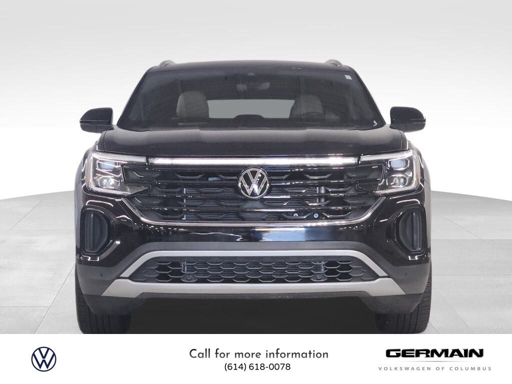 Certified 2025 Volkswagen Atlas Cross Sport 2.0T SE w/Technology SUV