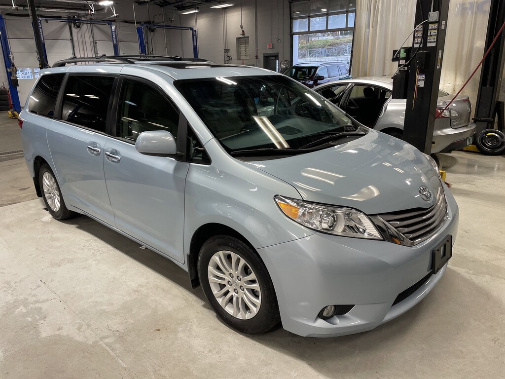 Used 2017 Toyota Sienna L 7 Passenger Van
