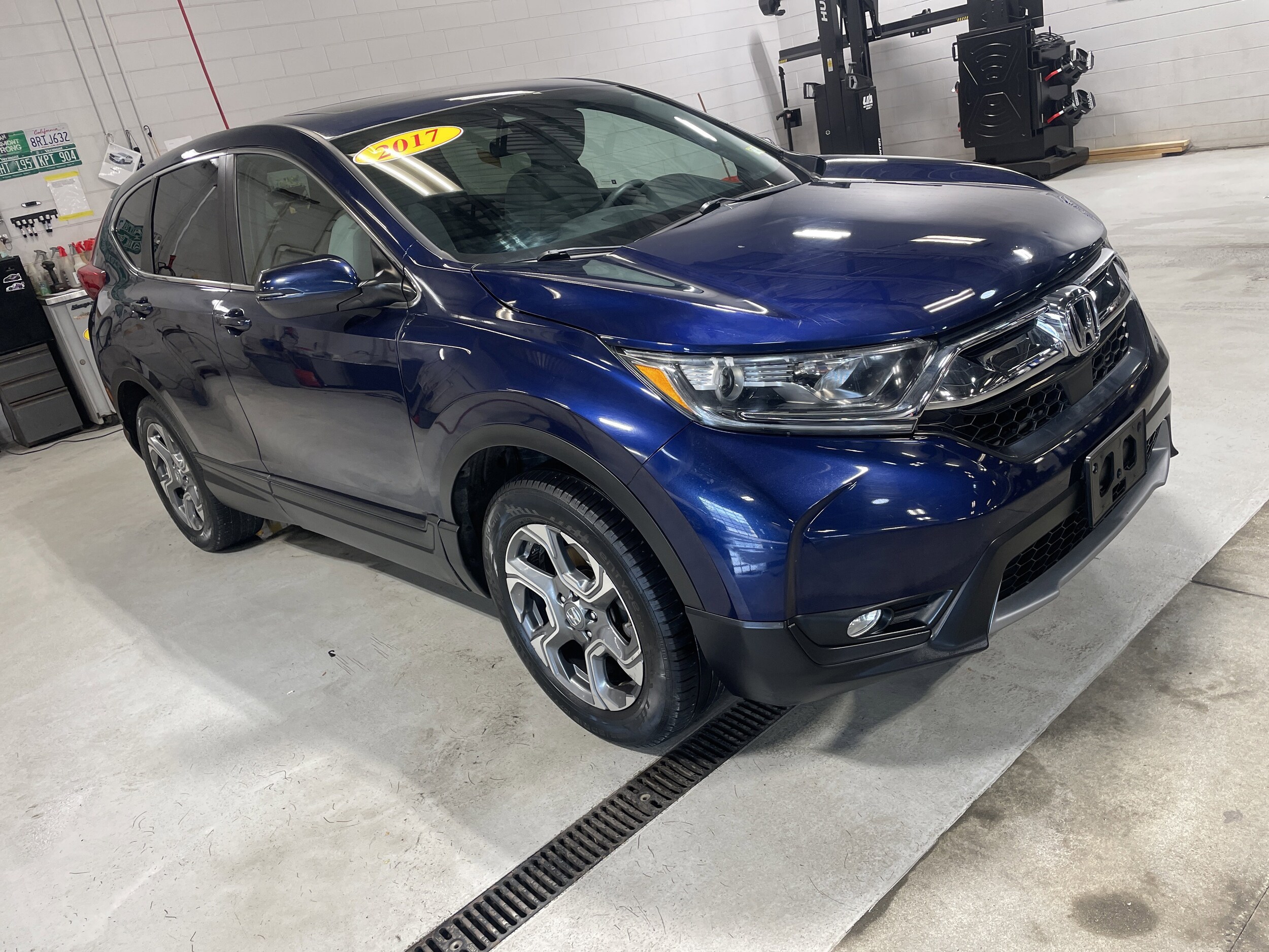2017 Honda CR-V EX photo 4