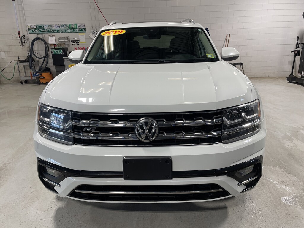 Used 2019 Volkswagen Atlas 3.6L V6 SE w/Technology R-Line 4MOTION SUV