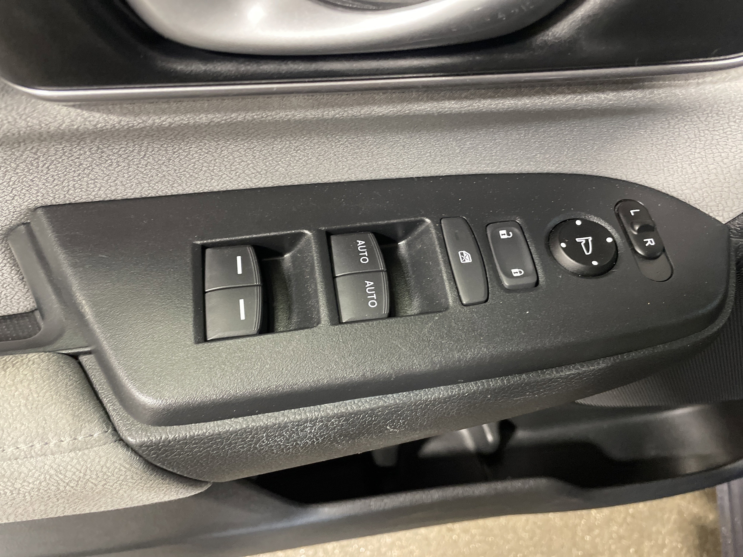 2020 Honda CR-V EX - Photo 24