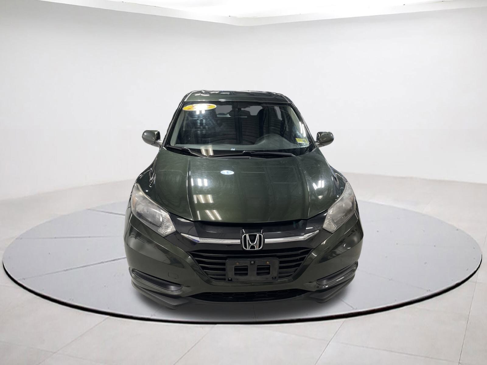 2017 Honda HR-V LX photo 2