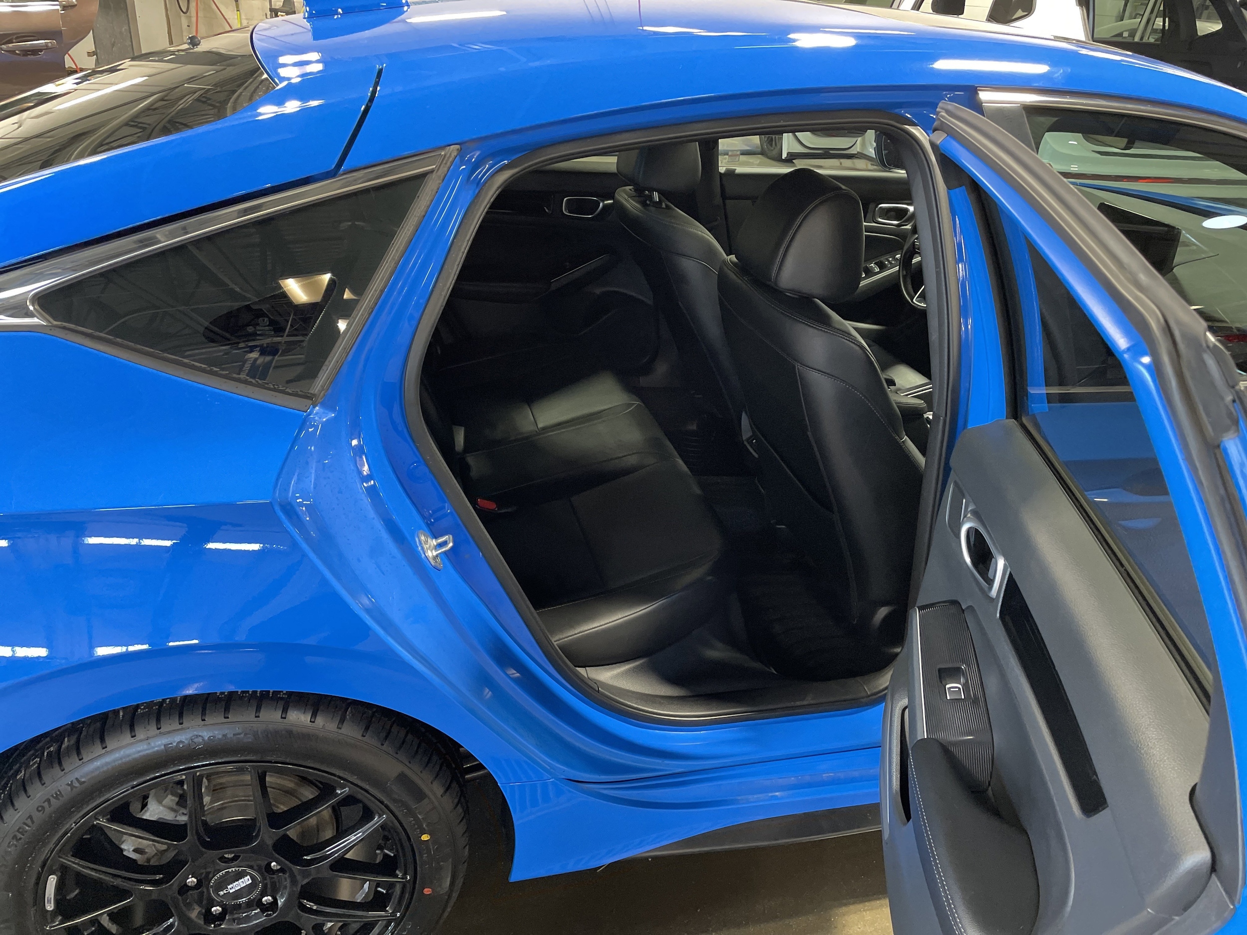 2023 Honda Civic Hatchback Sport Touring - Photo 19
