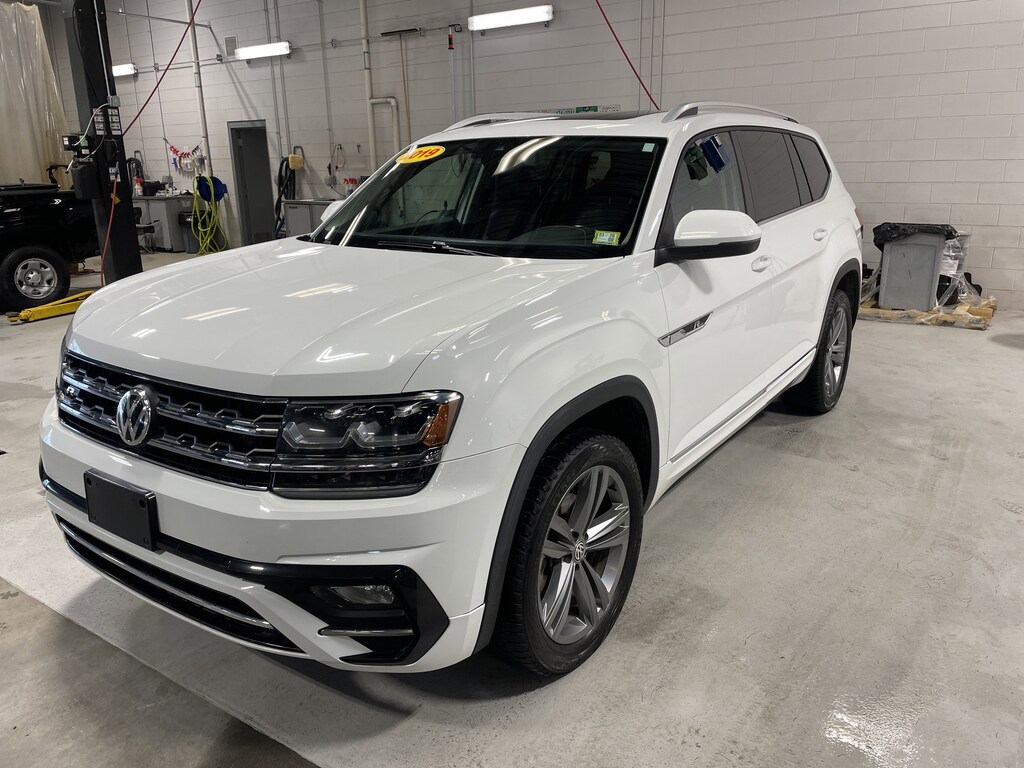 Used 2019 Volkswagen Atlas 3.6L V6 SE w/Technology R-Line 4MOTION SUV