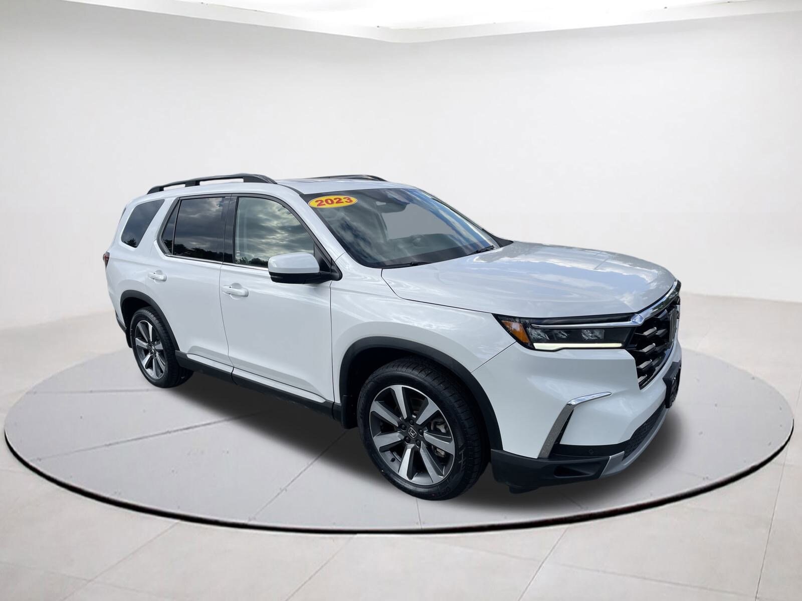 2023 Honda Pilot Touring photo 4