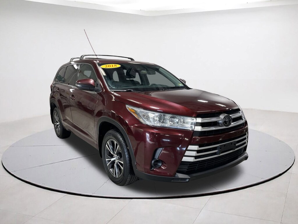 Used 2018 Toyota Highlander LE V6 SUV
