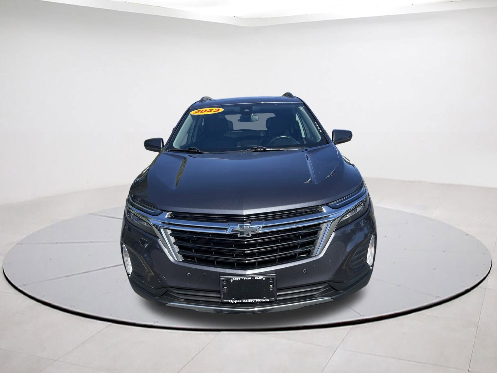 2023 Chevrolet Equinox LT photo 2