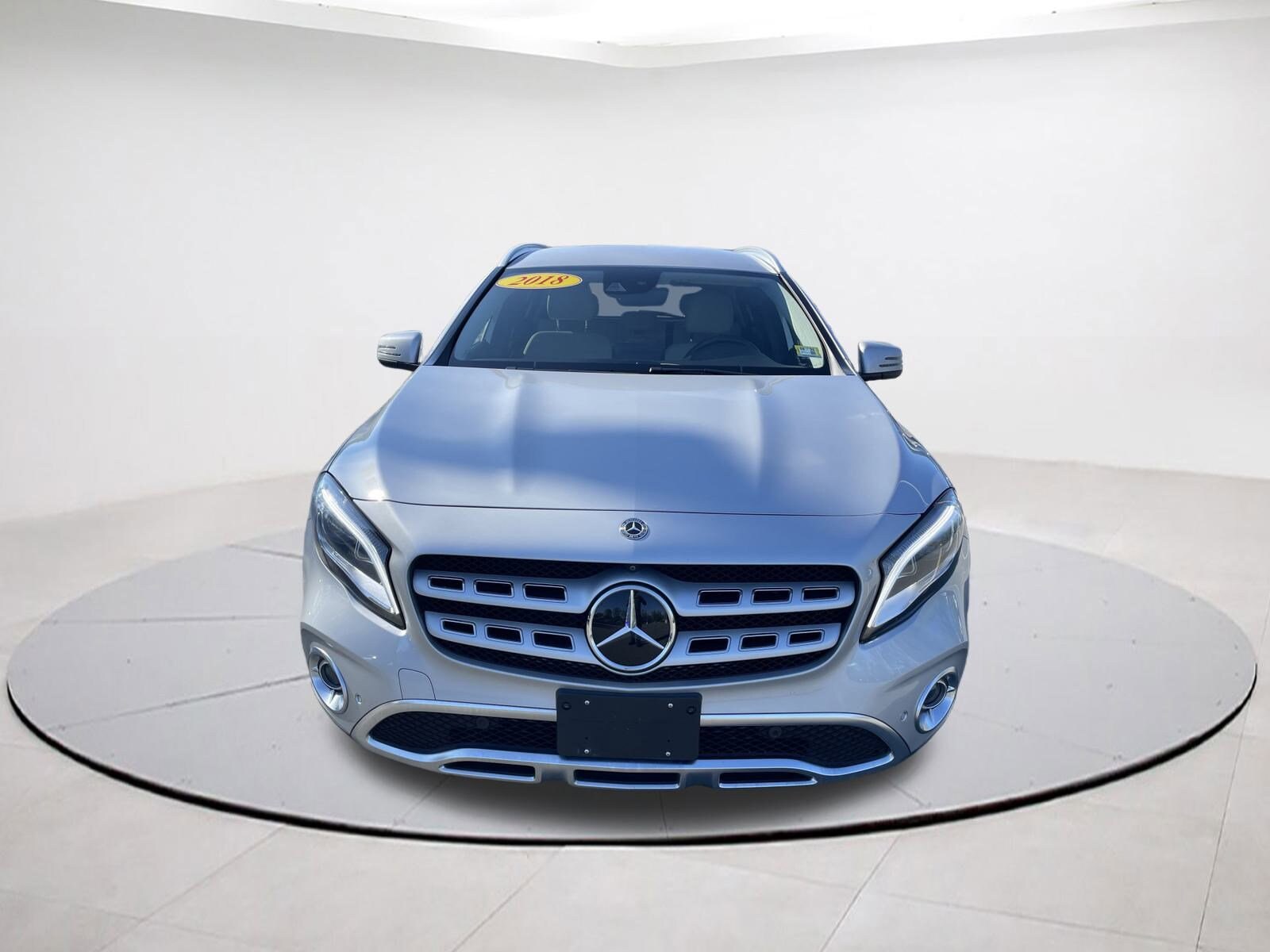 2018 Mercedes Benz GLA 250 4MATIC photo 2