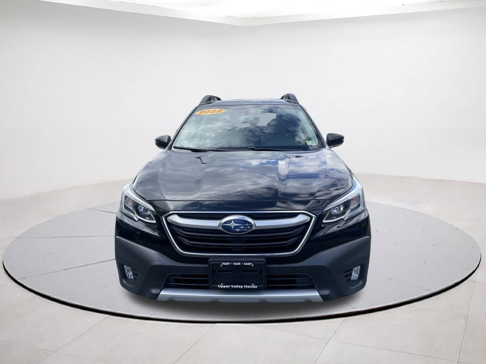 2022 Subaru Outback Limited photo 2