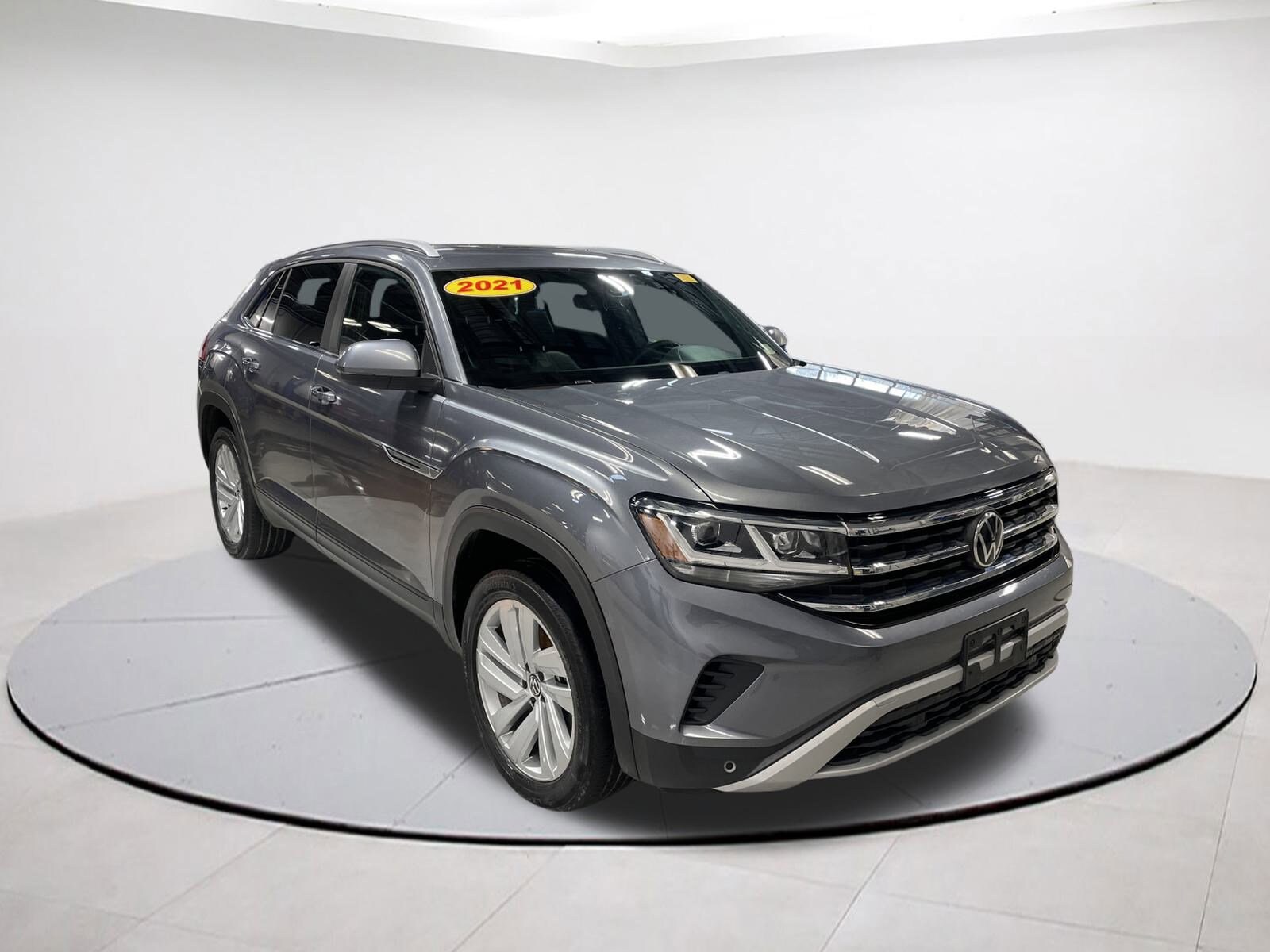 2021 Volkswagen Atlas Cross Sport SE Technology photo 3