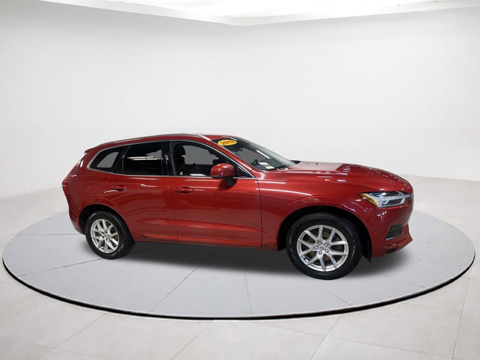 2019 Volvo XC60 T5 Momentum photo 3