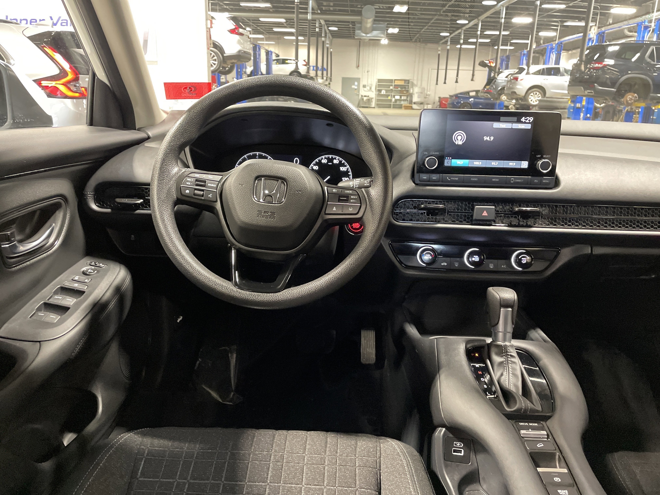 2023 Honda HR-V LX - Photo 42