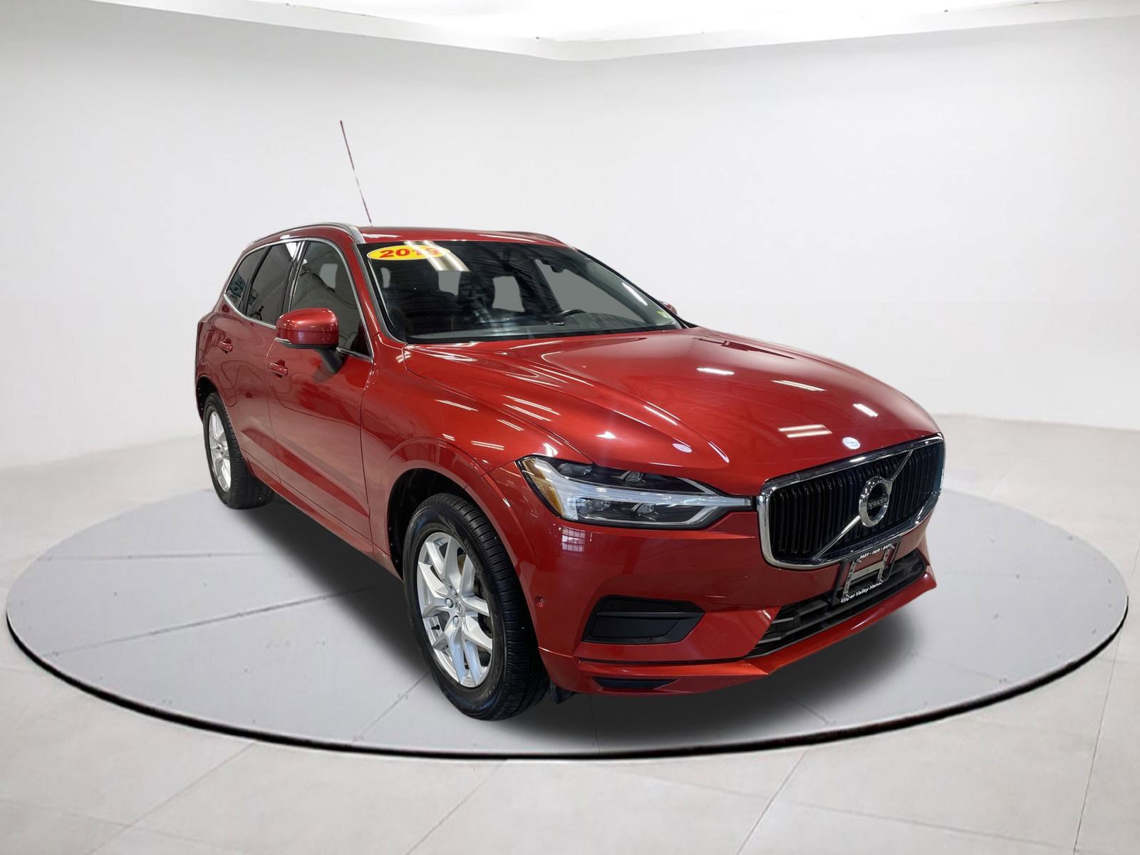 2019 Volvo XC60 T5 Momentum photo 3
