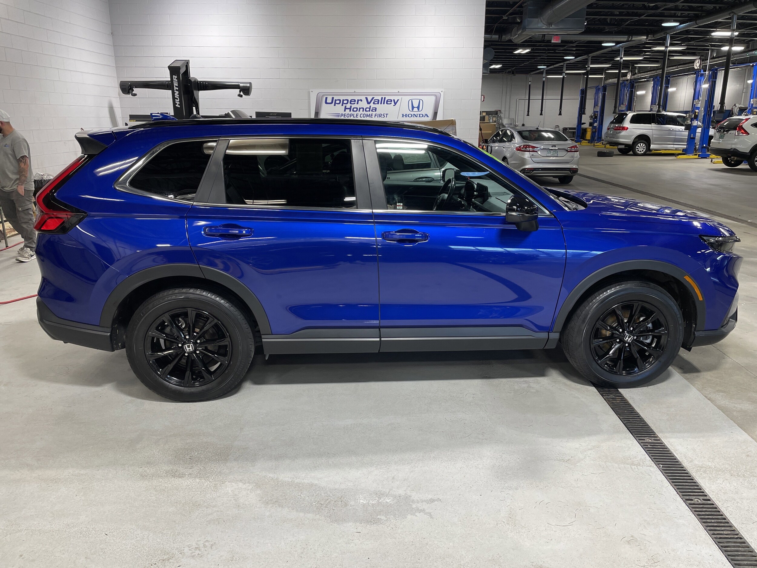 2025 Honda CR-V Hybrid Sport-L photo 3