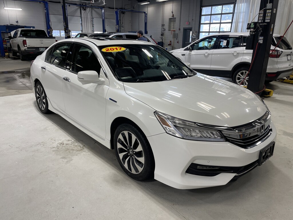 Used 2017 Honda Accord Hybrid Touring Sedan