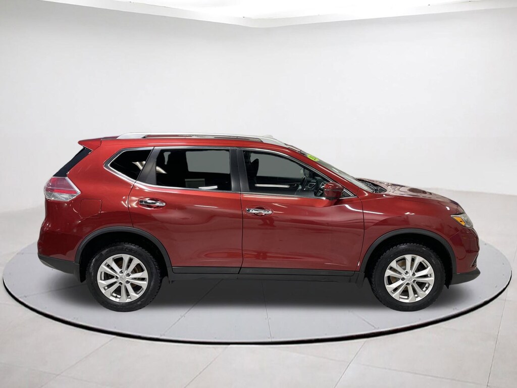 Used 2016 Nissan Rogue SV SUV