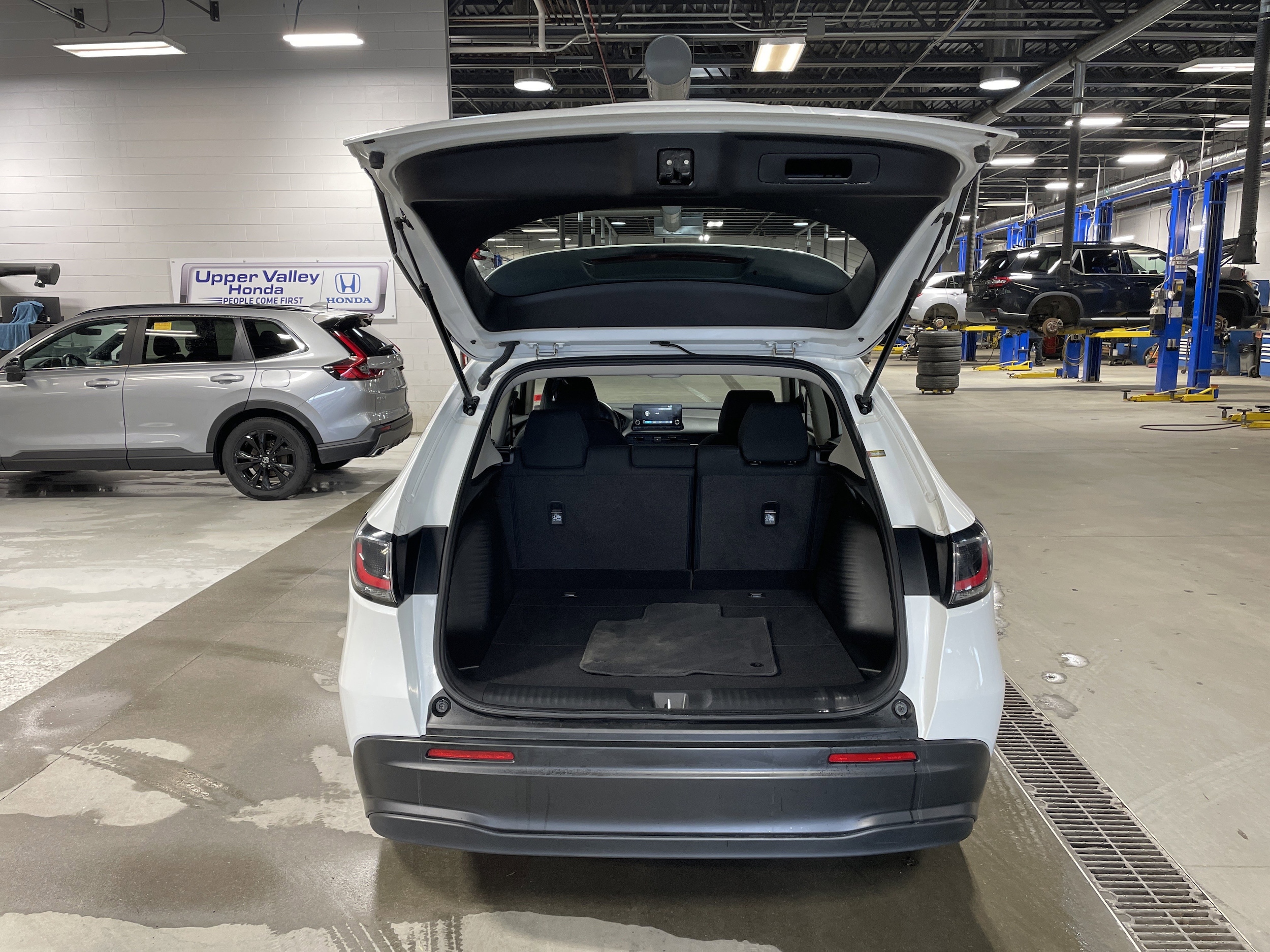 2023 Honda HR-V LX - Photo 9