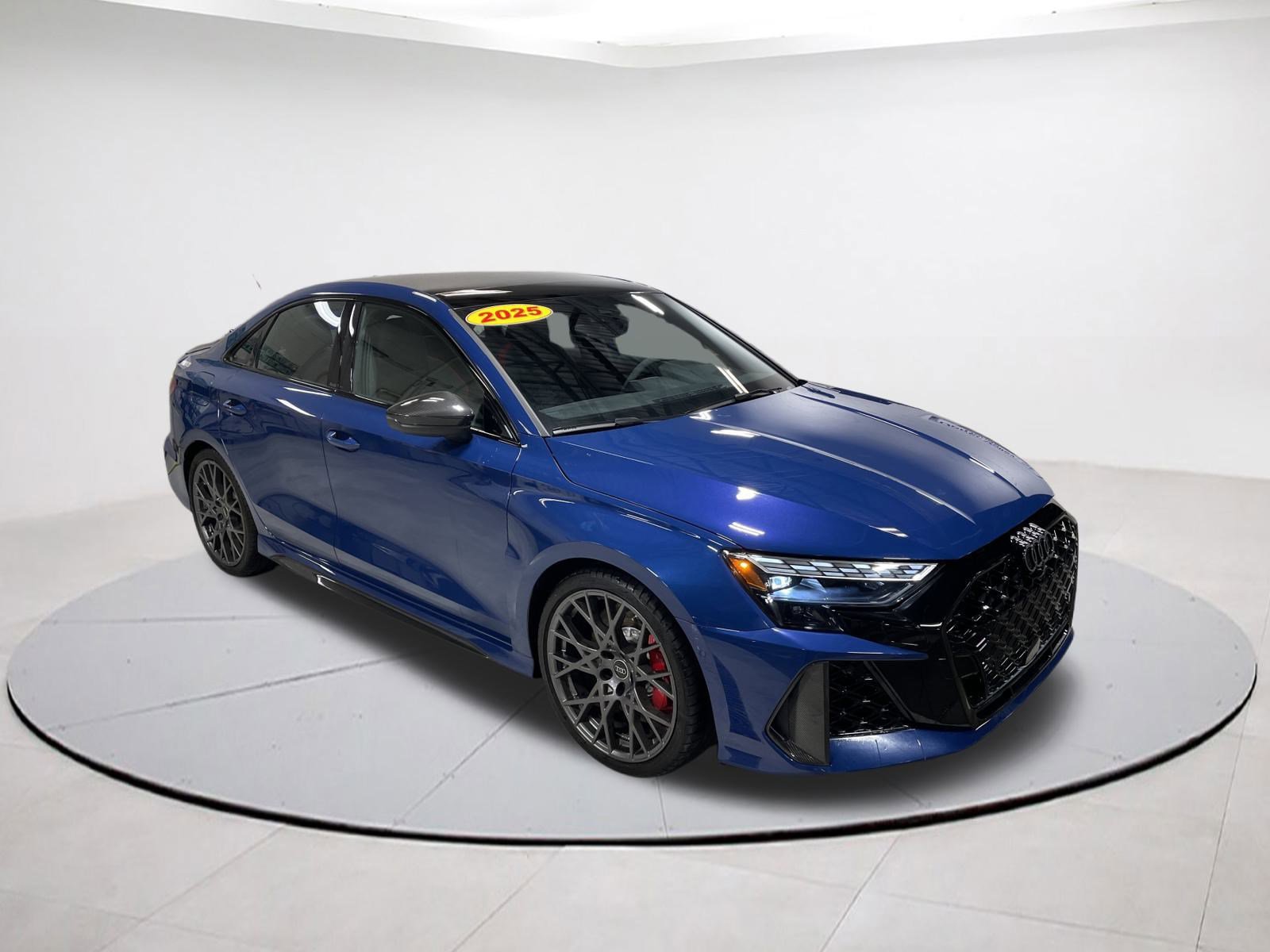 2025 Audi RS 3 Base photo 3