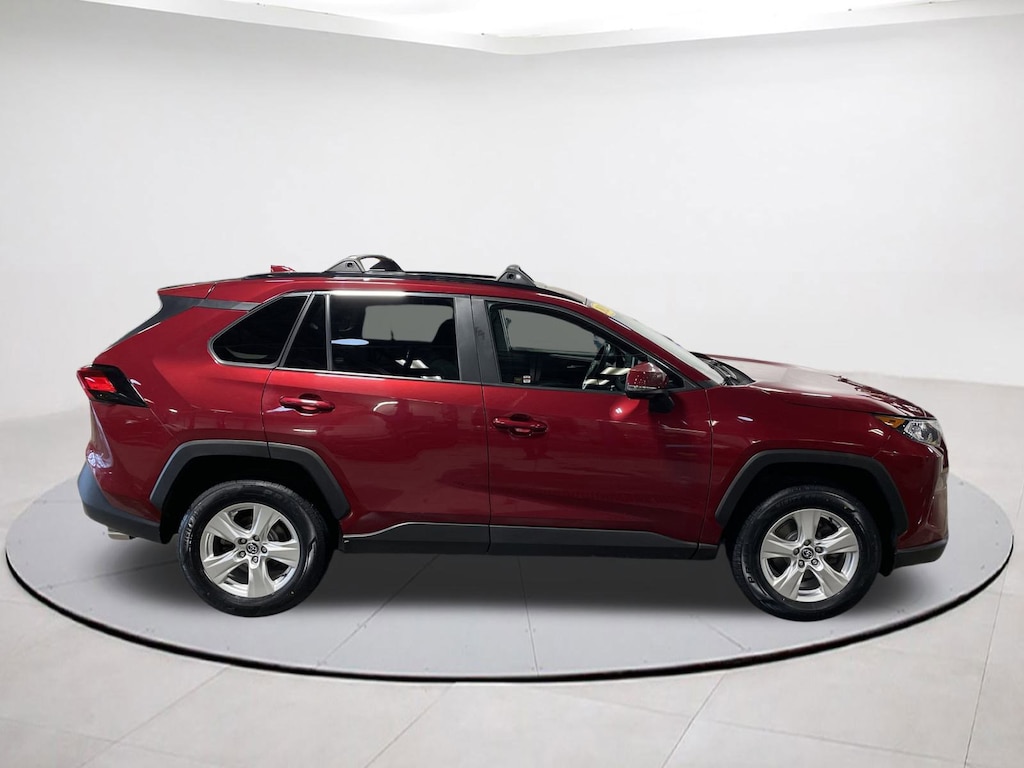 Used 2020 Toyota RAV4 XLE SUV