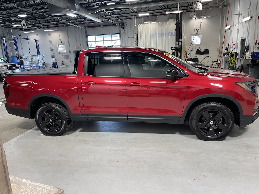 Used 2025 Honda Ridgeline Black Edition Truck Crew Cab