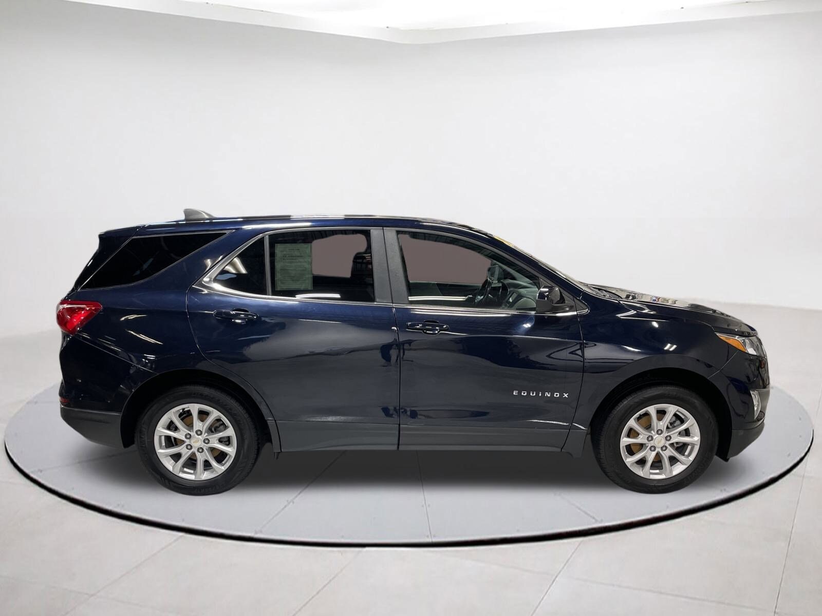 2021 Chevrolet Equinox LT photo 4
