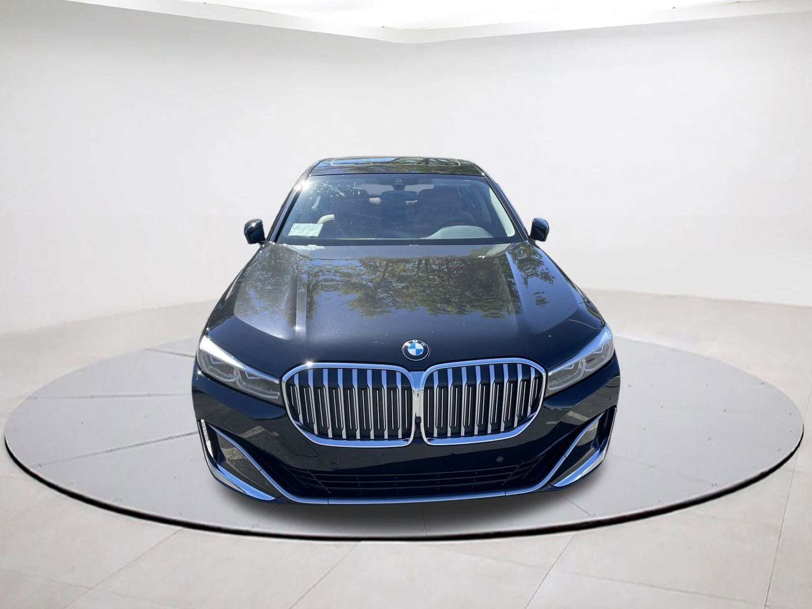 2022 Bmw 740i xDrive Sedan photo 2