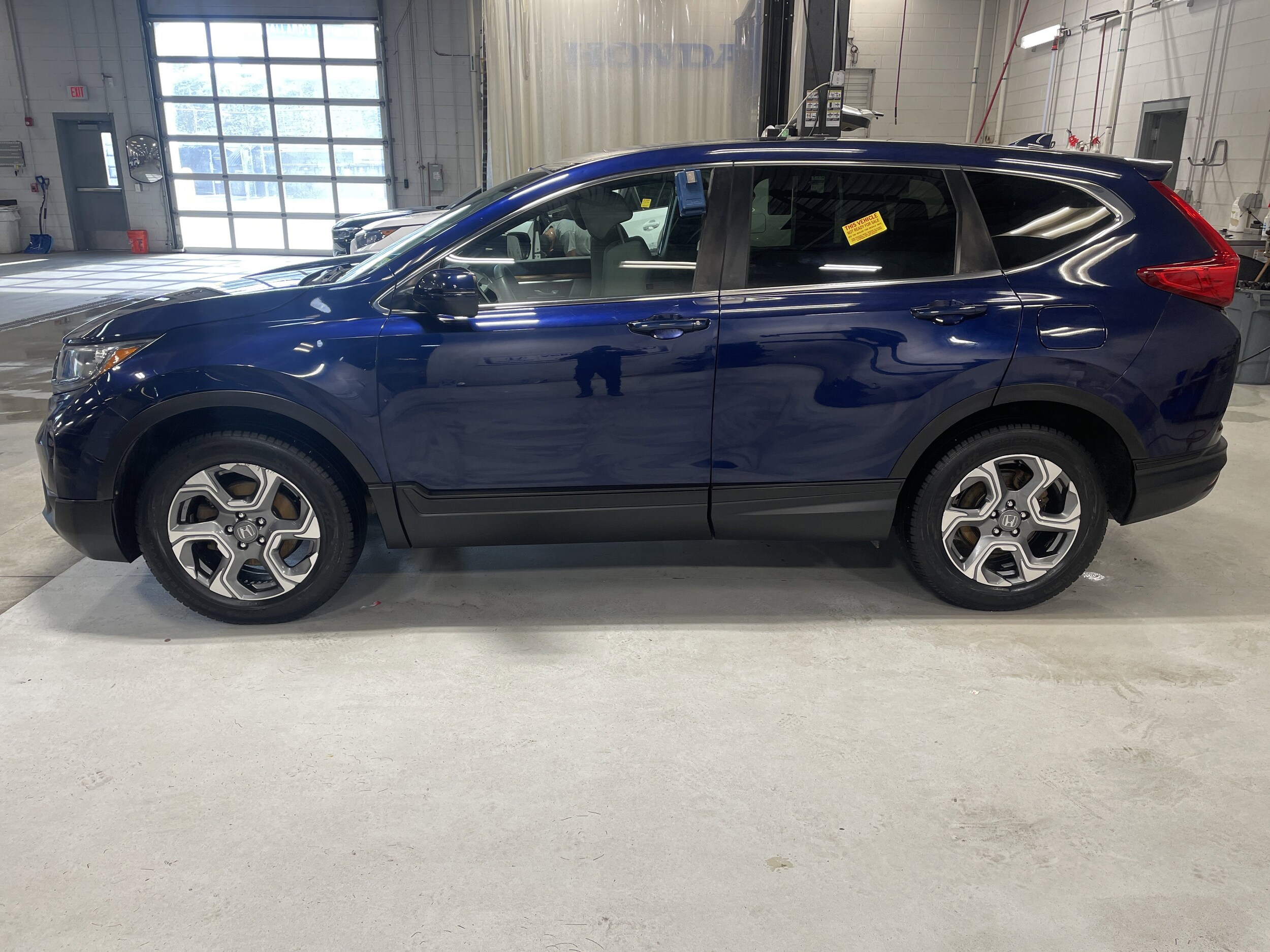2017 Honda CR-V EX photo 3