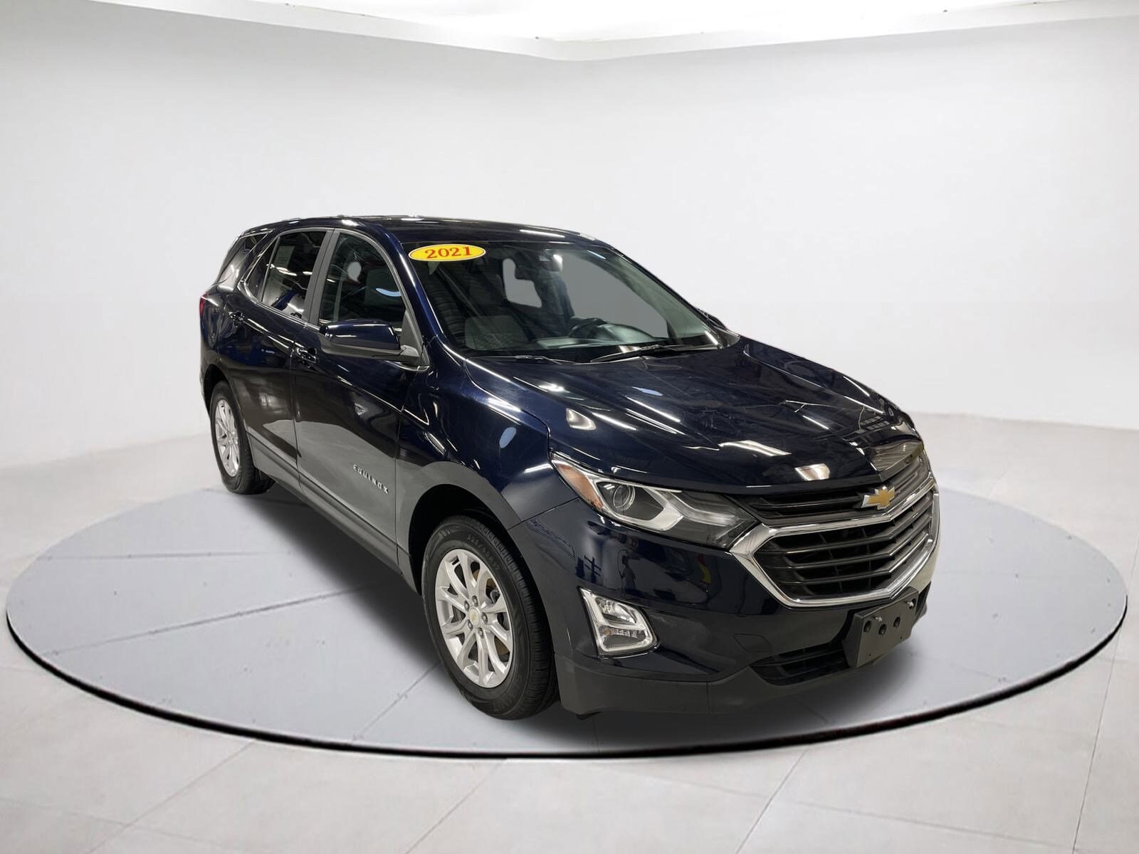 2021 Chevrolet Equinox LT photo 3