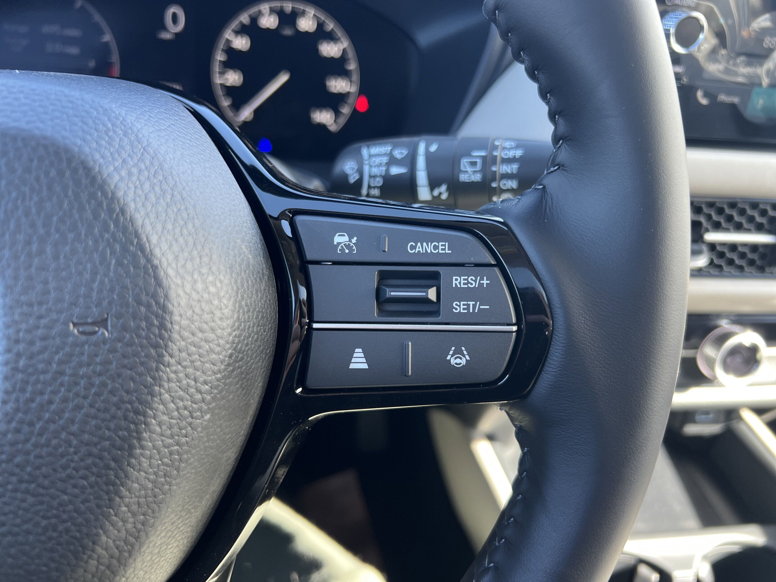 2025 Honda HR-V EX-L - Photo 14