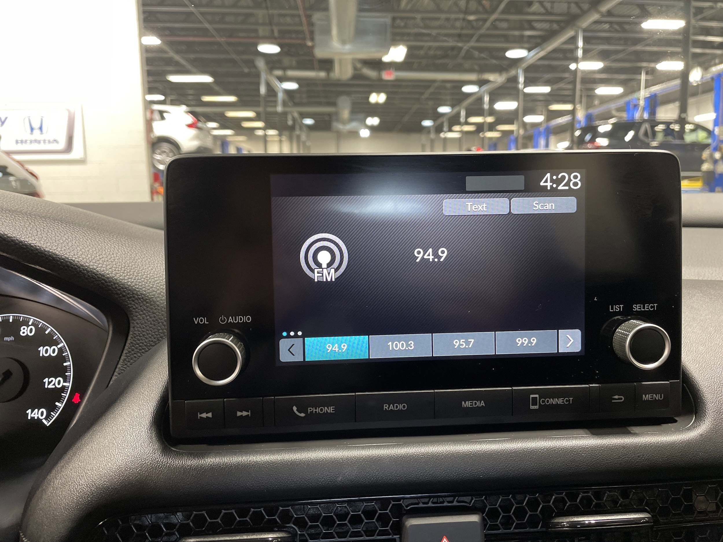 2023 Honda HR-V LX - Photo 33