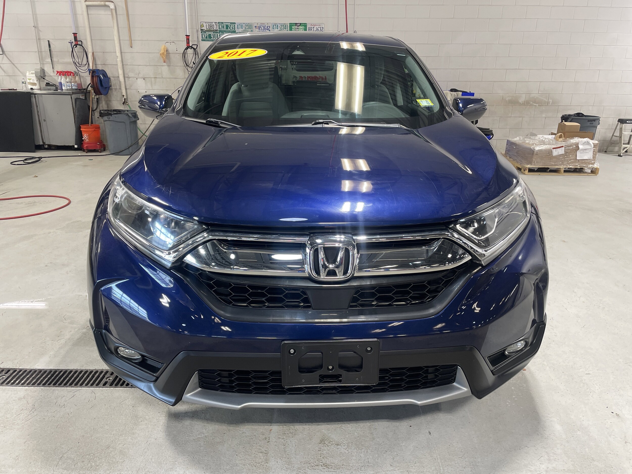 2017 Honda CR-V EX photo 2