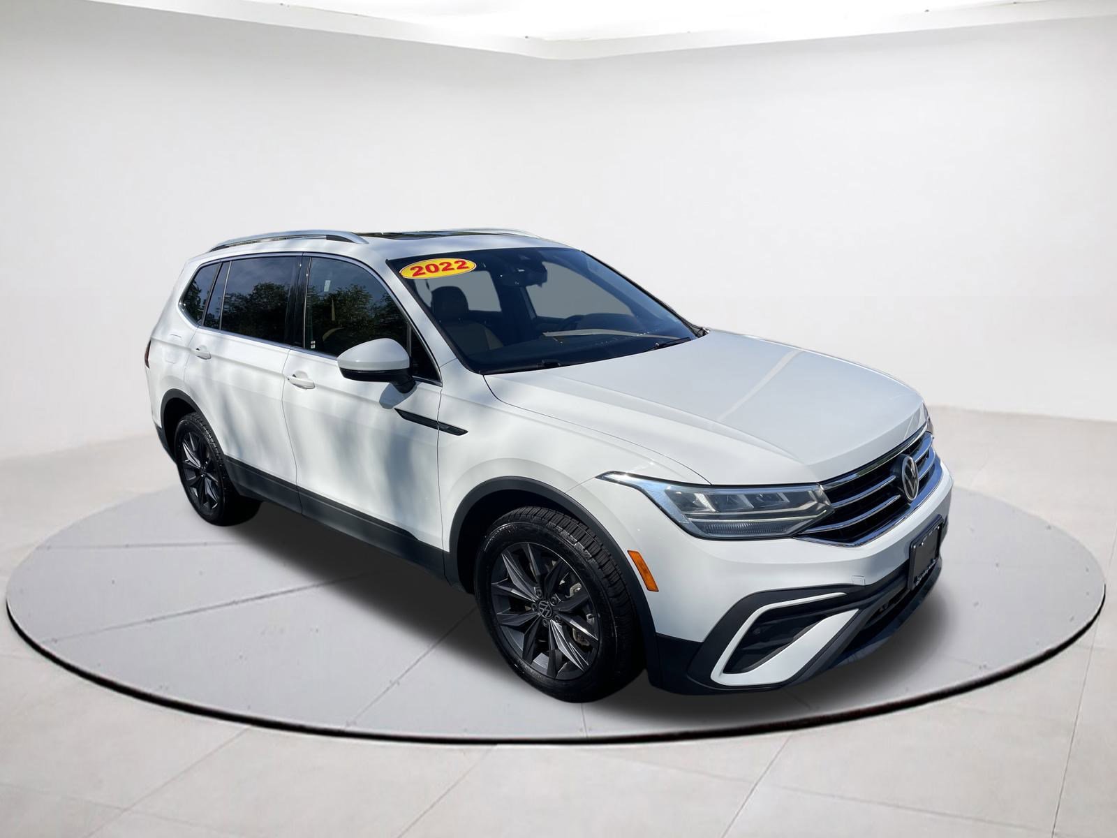 2022 Volkswagen Tiguan SE photo 4
