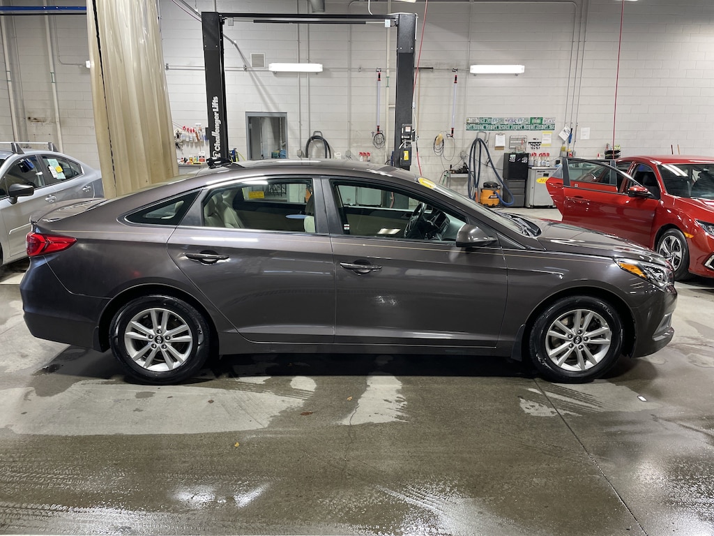 Used 2017 Hyundai Sonata SE w/PZEV Sedan