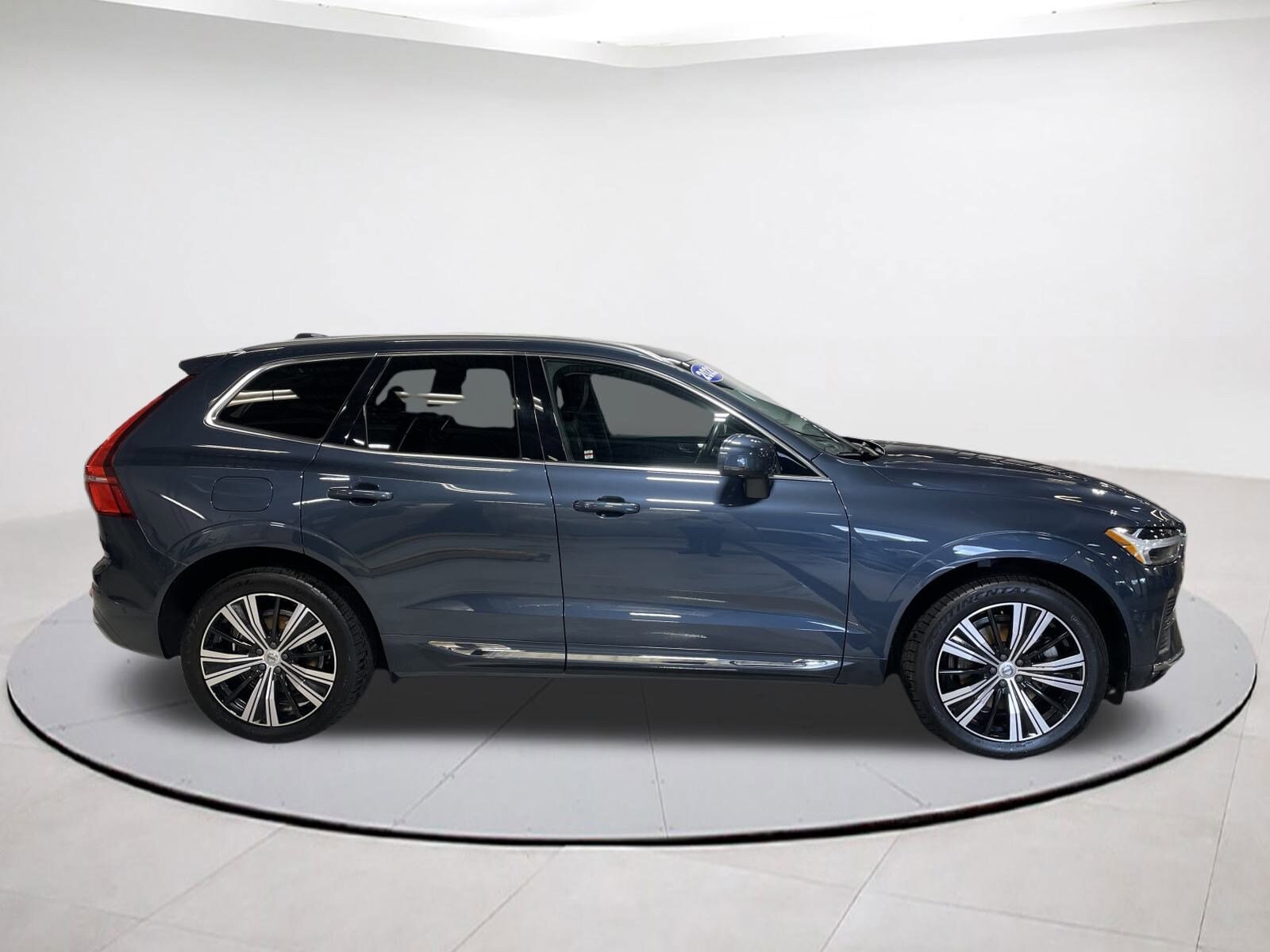 2022 Volvo XC60 Inscription photo 4
