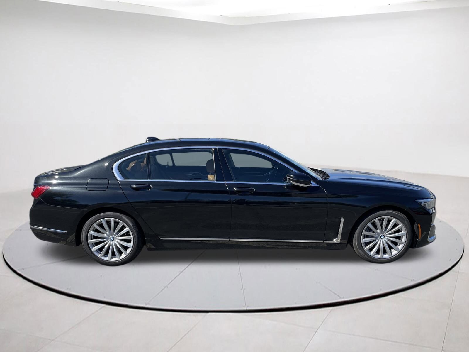 2022 Bmw 740i xDrive Sedan photo 4