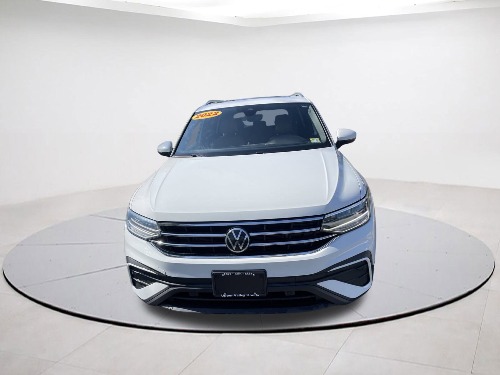 2022 Volkswagen Tiguan SE photo 2