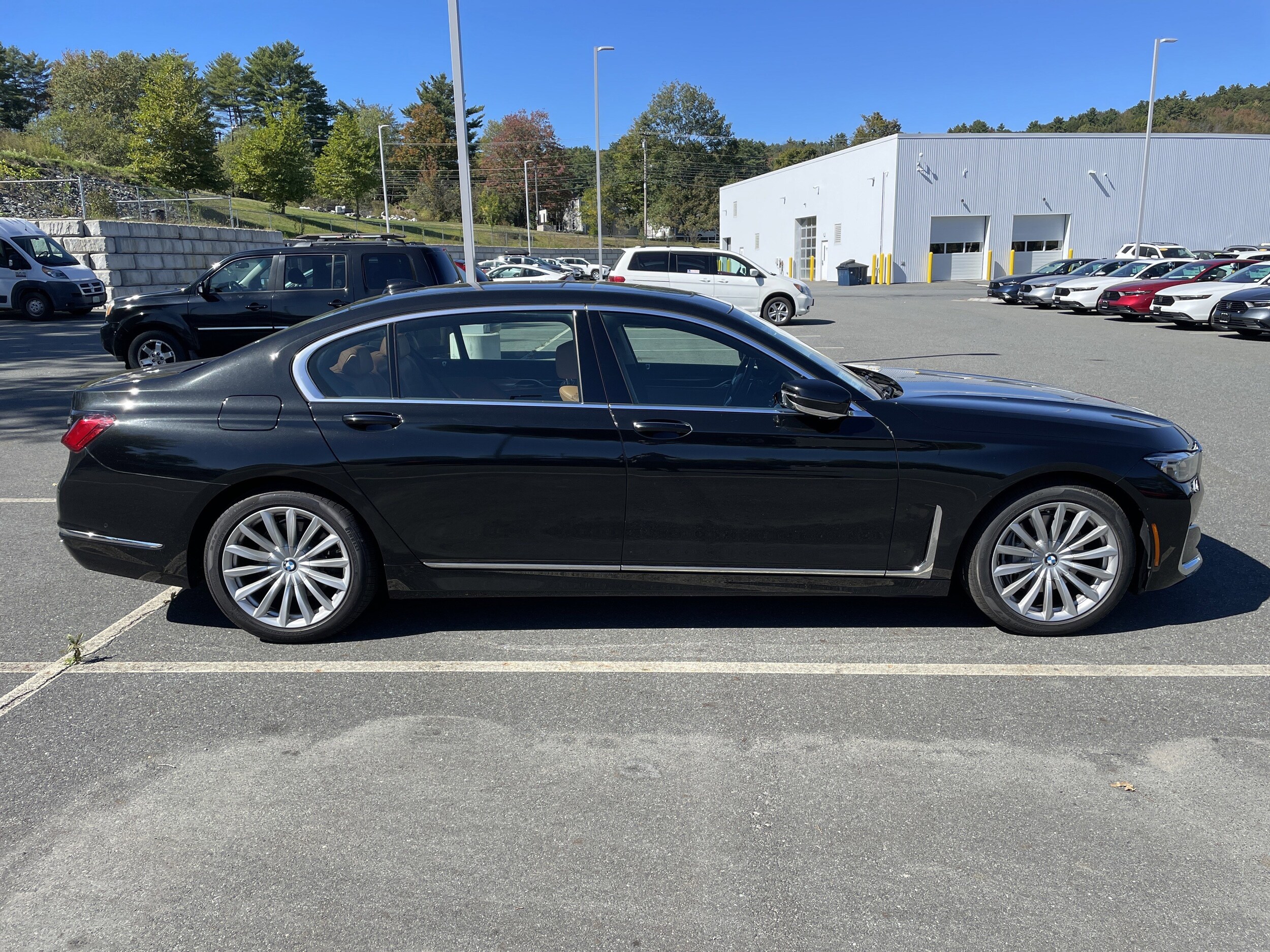 2022 Bmw 740i xDrive Sedan photo 2