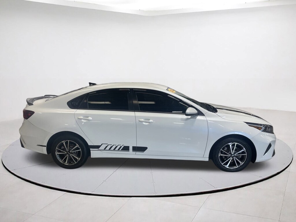 Used 2022 Kia Forte LXS Sedan