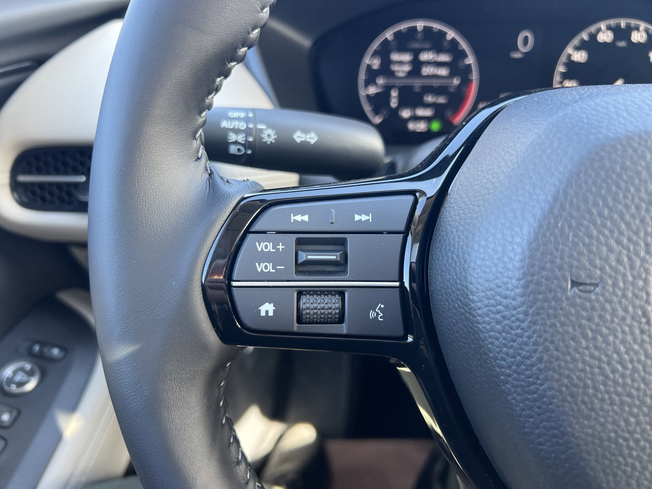 2025 Honda HR-V EX-L - Photo 13