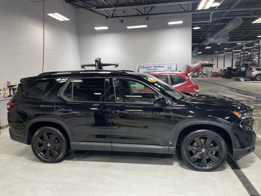 Used 2025 Honda Pilot Black Edition SUV