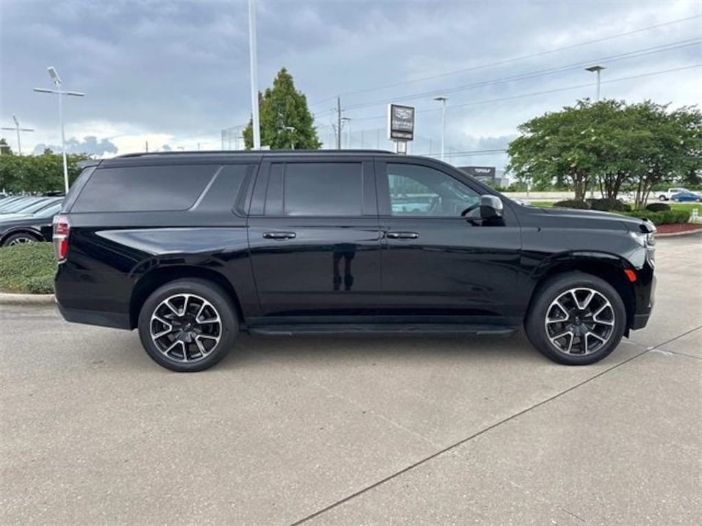 Used 2021 Chevrolet Suburban RST SUV