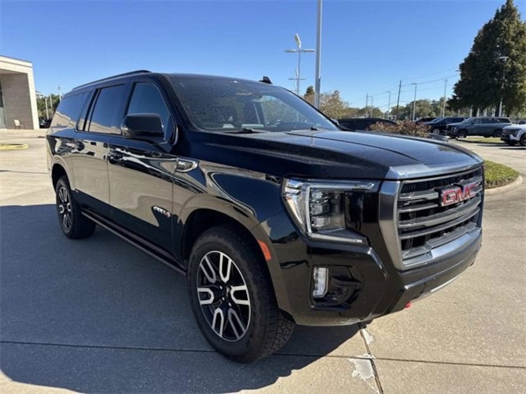 Used 2021 GMC Yukon XL AT4 SUV