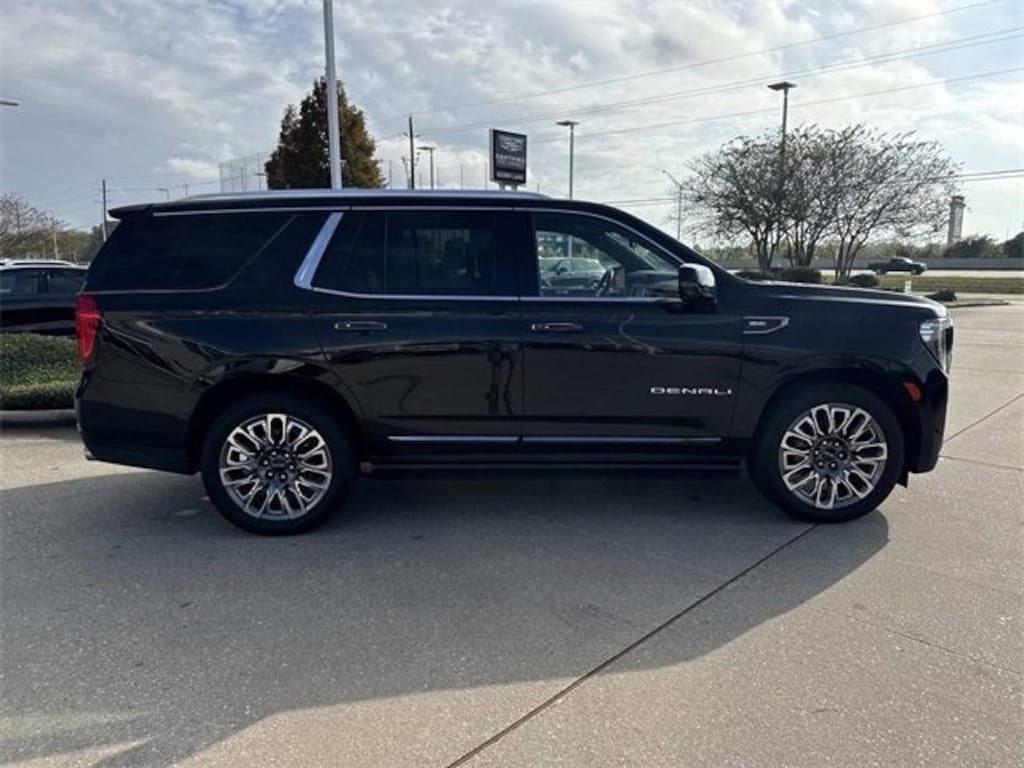 Used 2024 GMC Yukon Denali Ultimate SUV